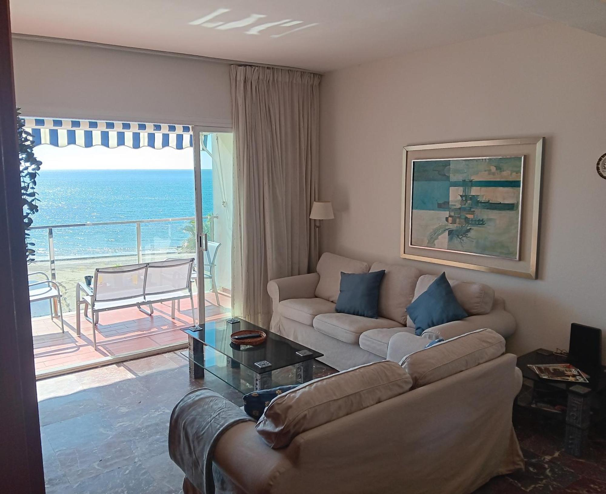 Alojamiento Iberia Playa Estepona Luaran gambar